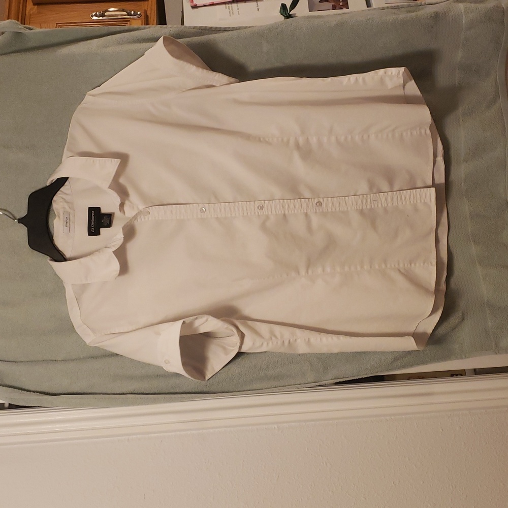 Liz Claiborne women's white Short Sleeve button down shirt XL - Picture 2 of 4